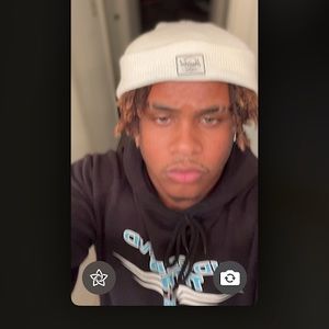 Meet your Posher, Les